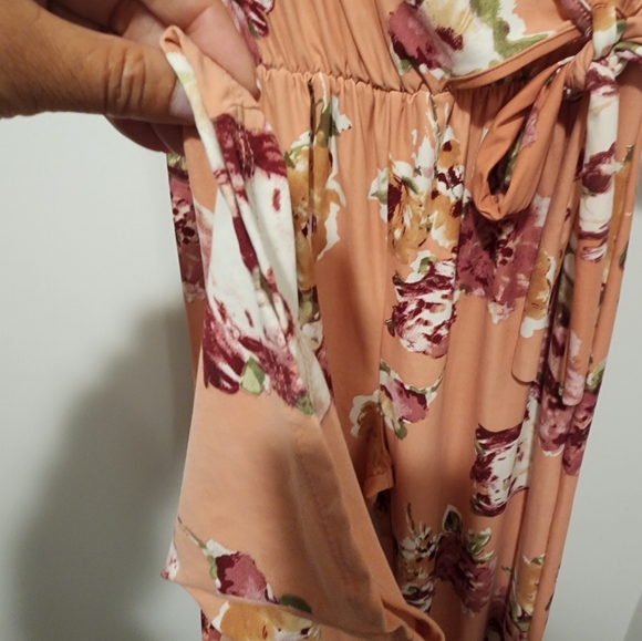 Peach Colored Jumper with side tie - Picture 4 of 5